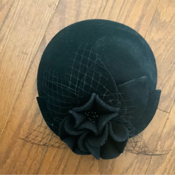 Black felt hat - Picture 2 of 7